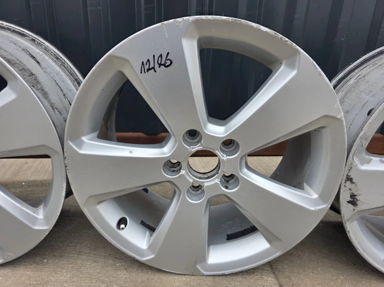 FELGA FELGI VW AUDI A3 A4 A6 ITP 7.5J R17 ET51 8V0601025BK 12/26 KOMPLET