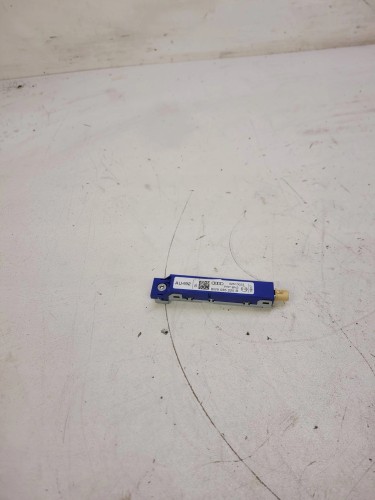 WZMACNIACZ ANTENOWY AUDI A4 B9 A5 F5 8W9035225B