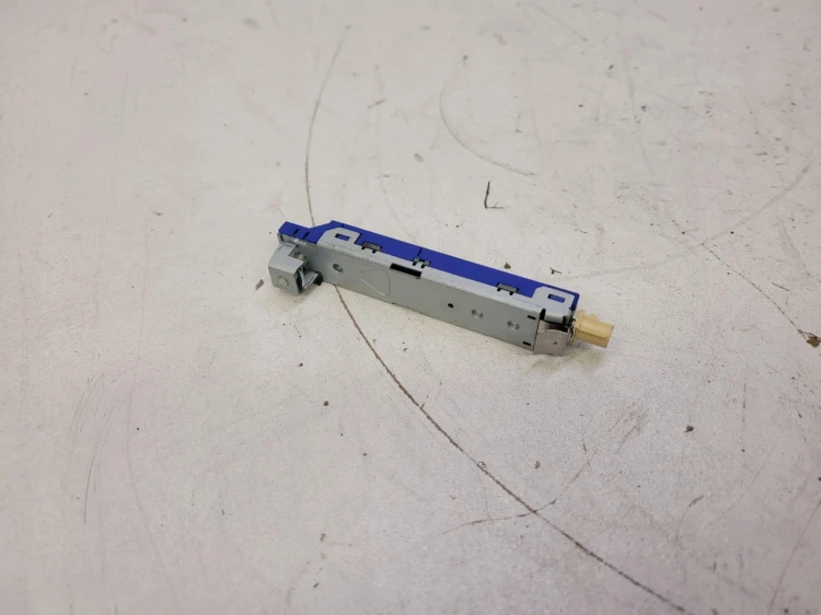 WZMACNIACZ ANTENOWY AUDI A4 B9 A5 F5 8W9035225B