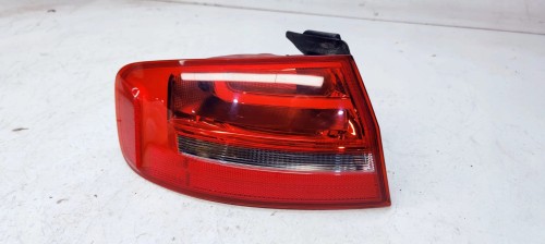 LAMPA LEWY TYŁ W BŁOTNIK AUDI A4 B8 LI 8K5945095AA