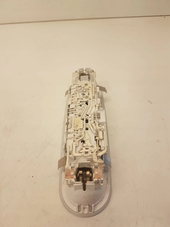 LAMPKA PODSUFITKI AUDI A4 B8 A5 8T0947111