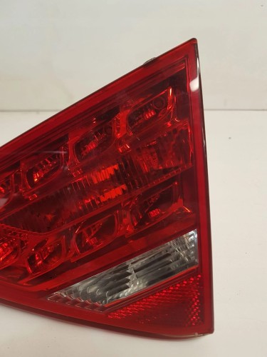 LAMPA PRAWY TYŁ Z KLAPY AUDI A5 COUPE 8T0945094A