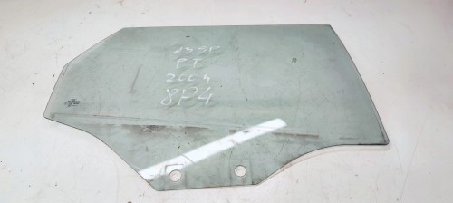 SZYBA BOCZNA DRZWI PRAWY TYŁ AUDI A3 8P4 2004R