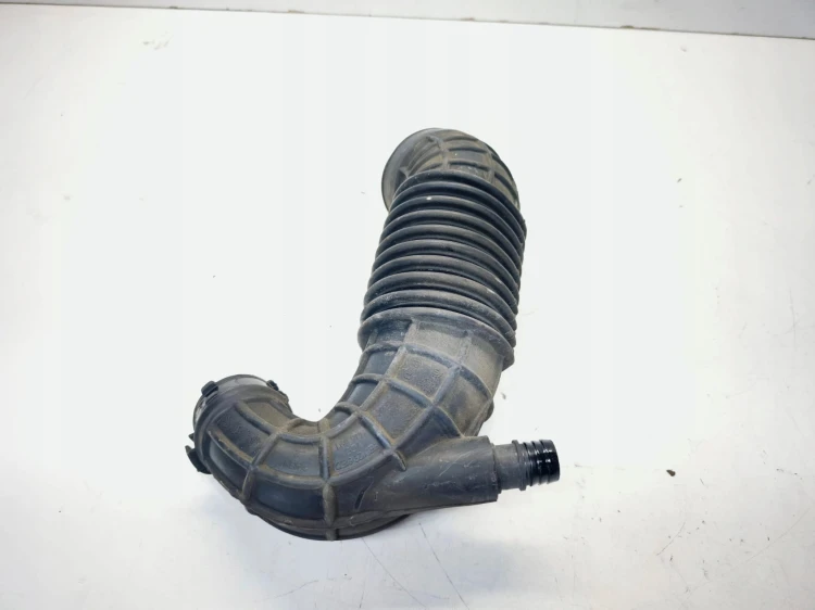 RURA SSĄCA POWIETRZA AUDI A4 B7 SEAT EXEO 2.0 TDI 8E0129615Q