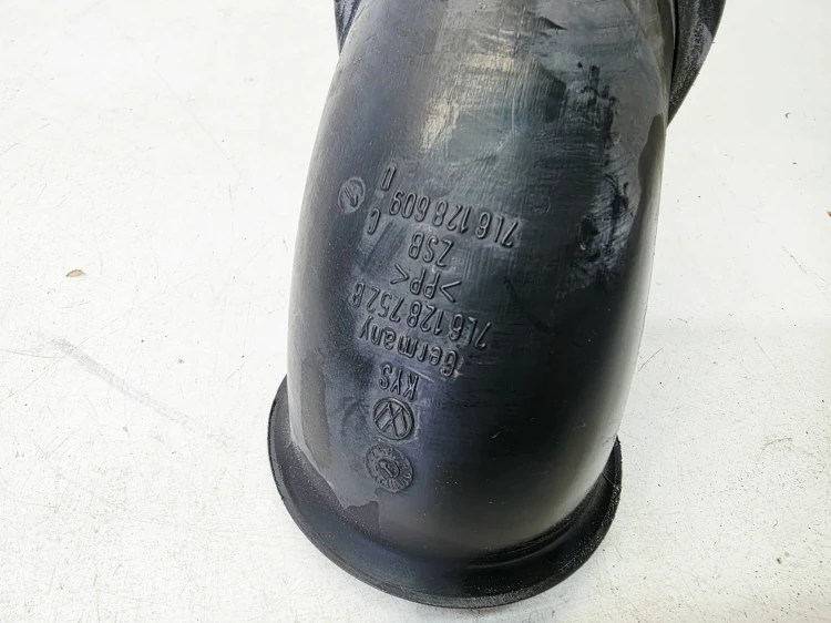 WLOT DOLOT POWIETRZA AUDI Q7 4L 4.2 TDI 7L6128609C