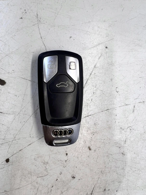 KLUCZYK PILOT KEYLESS AUDI Q5 FY A4 B9 A5 8W Q7 4M 4M0959754T 60/24