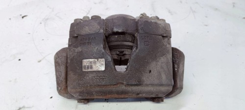 ZACISK HAMULCOWY PRAWY PRZÓD AUDI A4 A5 8K0106AC