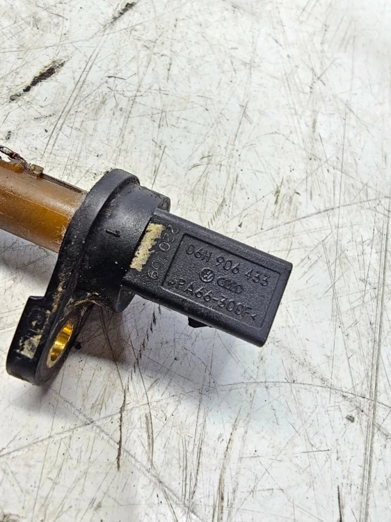 CZUJNIK POŁOŻENIA WAŁU AUDI VW 1.8 TFSI 06H906433