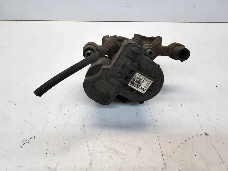 ZACISK HAMULCOWY LEWY TYŁ AUDI A3 8V VW SEAT SKODA 5Q0615405AM