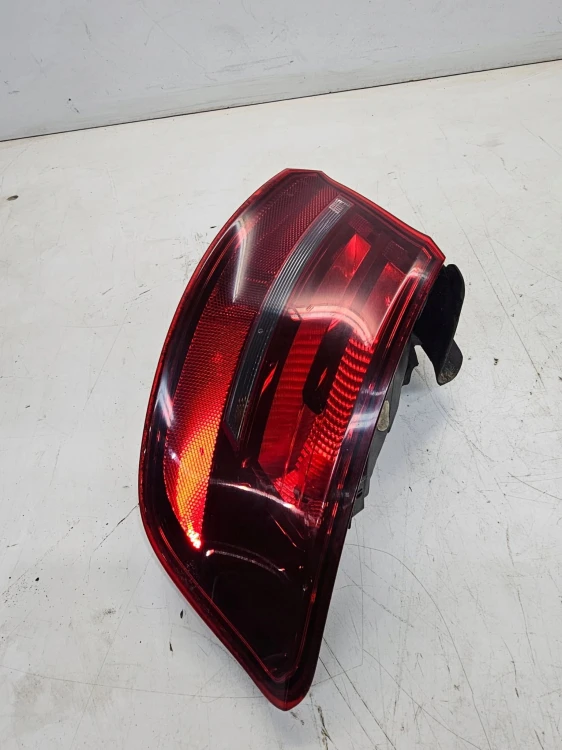 LAMPA PRAWY TYŁ AUDI A3 8V SPORTBACK 8V4945096