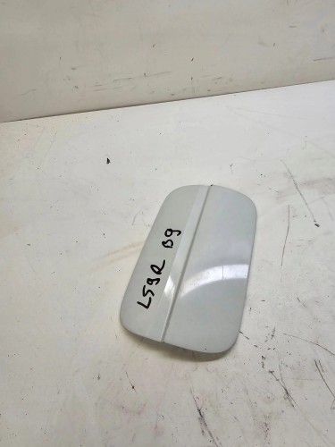 KLAPKA WLEWU PALIWA AUDI A4 B9 8W0809907 LS9R