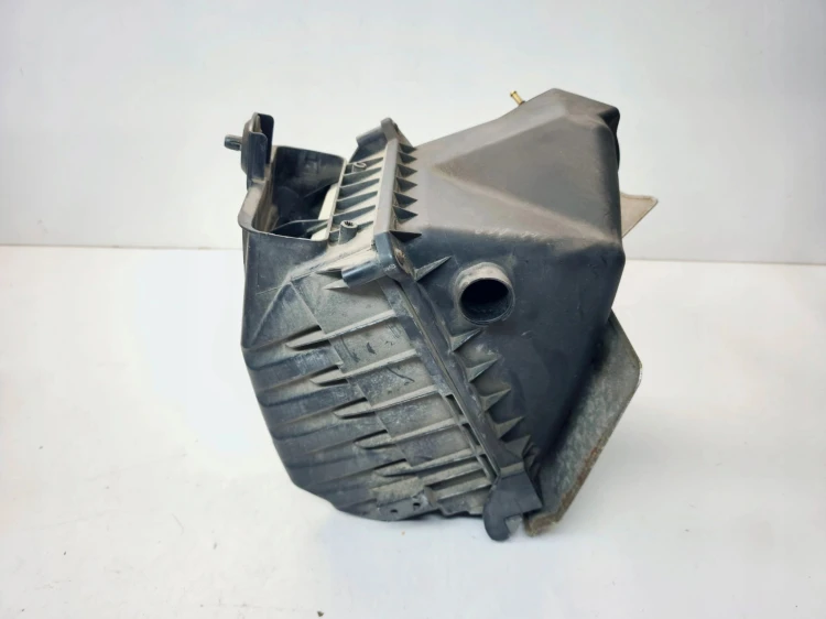 OBUDOWA FILTRA POWIETRZA AUDI A4 B6 B7 1.6 ALZ 06B133835BK