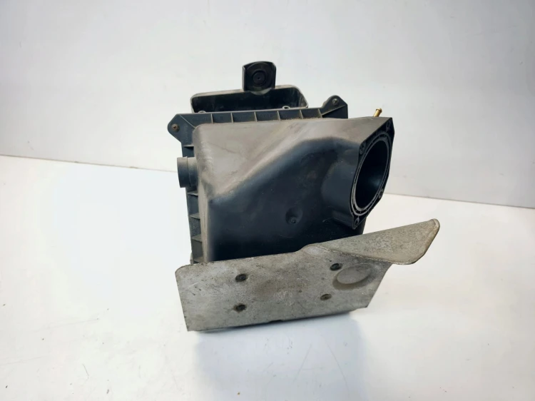 OBUDOWA FILTRA POWIETRZA AUDI A4 B6 B7 1.6 ALZ 06B133835BK