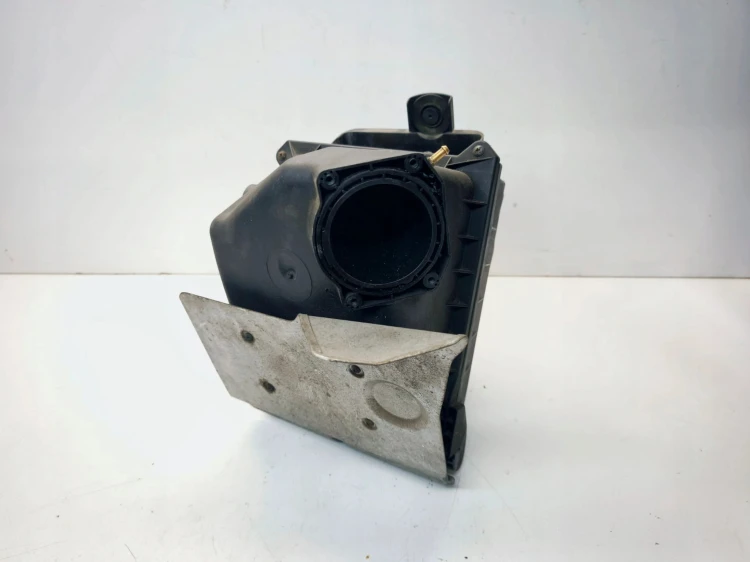 OBUDOWA FILTRA POWIETRZA AUDI A4 B6 B7 1.6 ALZ 06B133835BK