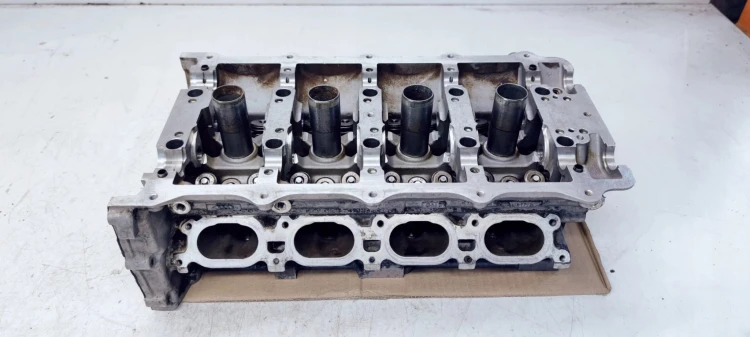 GŁOWICA LEWA AUDI A4 B6 B7 A6 4.2 BBK 079103737H
