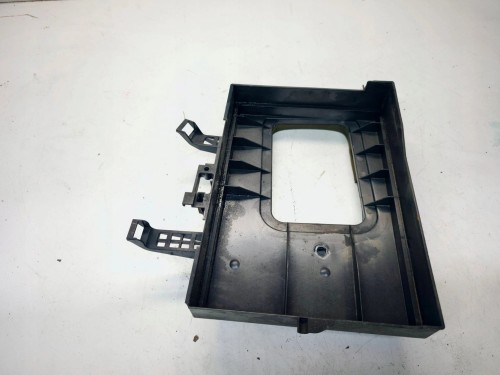 OBUDOWA FILTRA KABINOWEGO AUDI A4 B7 8E1819441B