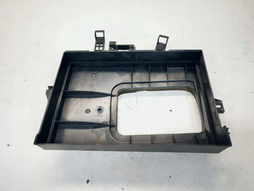 OBUDOWA FILTRA KABINOWEGO AUDI A4 B7 8E1819441B