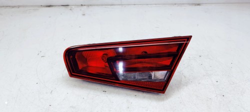 LAMPA PRAWY TYŁ W KLAPĘ AUDI A3 8V 3D 8V3945094