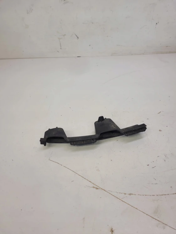 ŚLIZG ZDERZAKA LEWY TYŁ AUDI A8 D4 4H0807365A