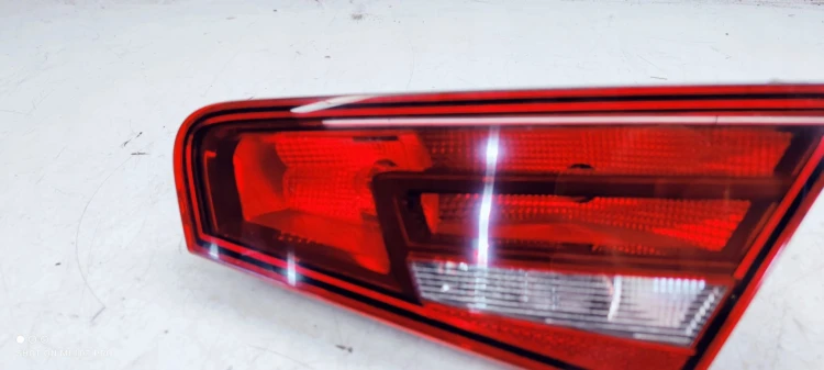 LAMPA PRAWY TYŁ W KLAPĘ AUDI A3 8V 3D 8V3945094