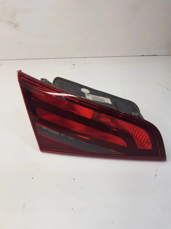 LAMPA LEWY TYŁ KLAPA AUDI A3 8V 5D 8V4945093