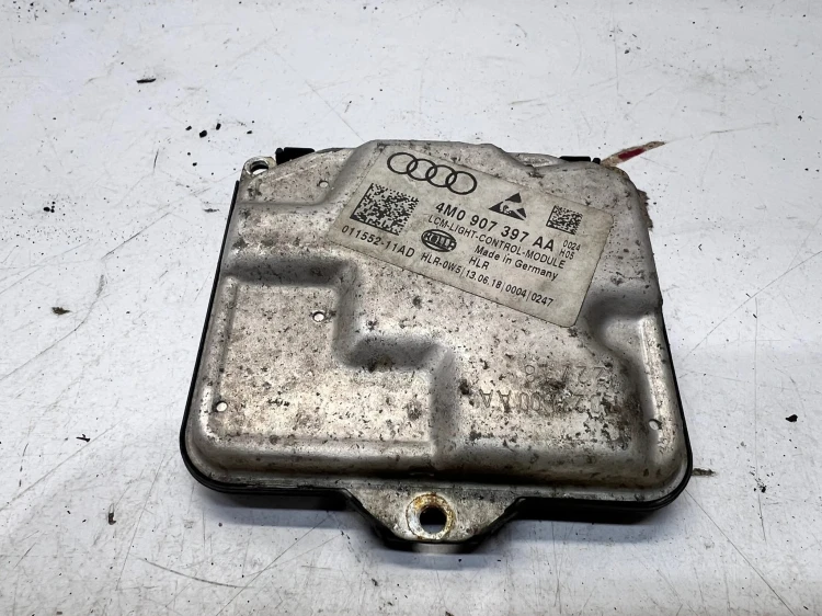 PRZETWORNICA MODUŁ LED AUDI A4 B9 A5 4M0907397AA