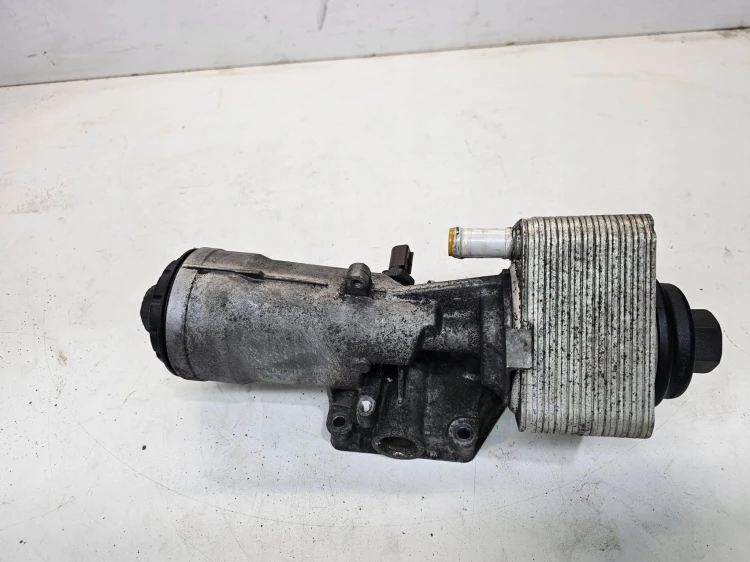 OBUDOWA FILTRA OLEJU AUDI VW SEAT SKODA 045115389E