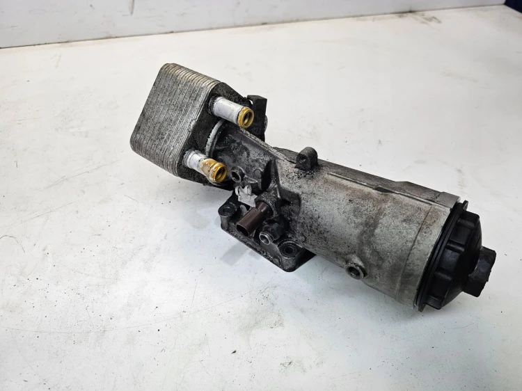 OBUDOWA FILTRA OLEJU AUDI VW SEAT SKODA 045115389E