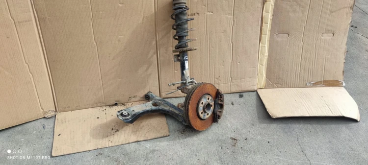 ZWROTNICA PRAWA AUDI A1 LIFT VW SKODA KOMPELT 1***