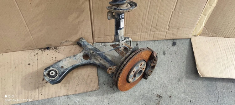 ZWROTNICA PRAWA AUDI A1 LIFT VW SKODA KOMPELT 1***