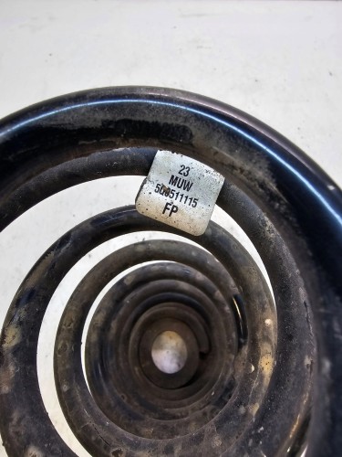 SPRĘŻYNA TYŁ TYLNA LEWA PRAWA AUDI A3 8V 5Q0511115FP