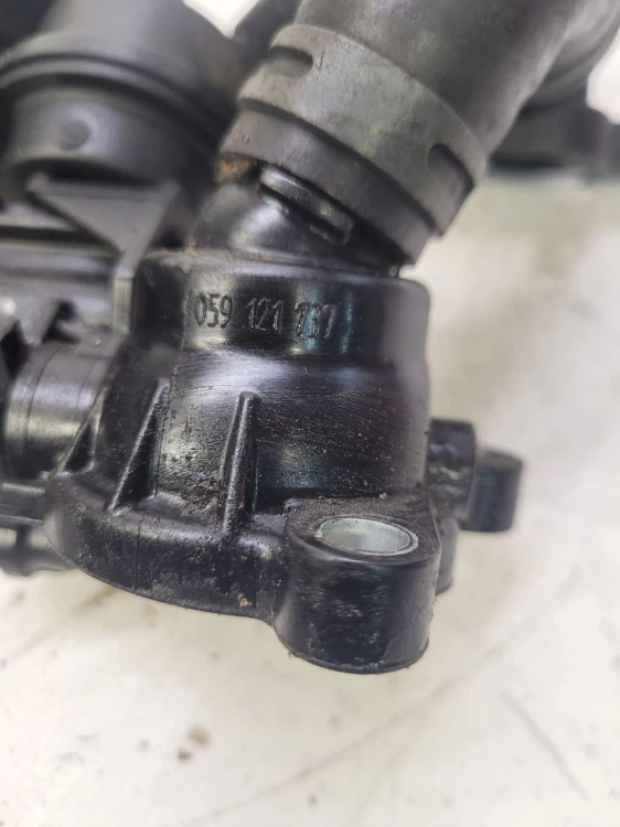 ZAWÓR REGULACJI WODY AUDI A6 C7 A7 A4 A5 059121737