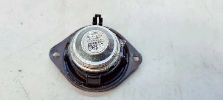 GŁOŚNIK Z DESKI CENRTALNY BANG & OLUFSEN AUDI Q5 8R 8R0035397A