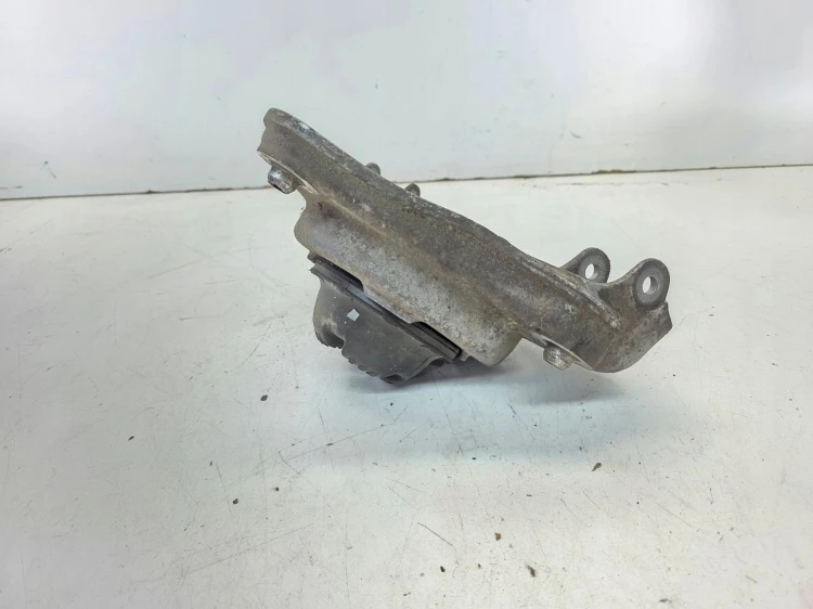 MOCOWANIE GÓRNE AMORTYZATORA AUDI A6 C6 4F0412383G