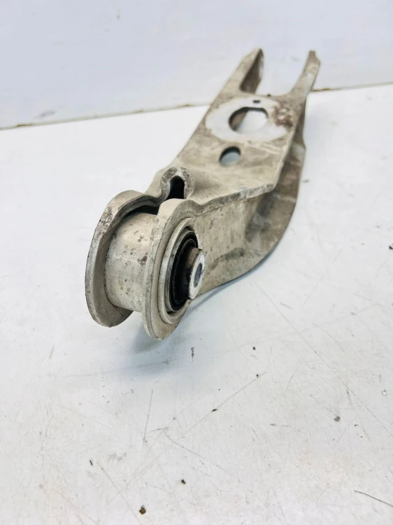 WAHACZ TYŁ DOLNY AUDI Q5 FY 80A 80A505311B