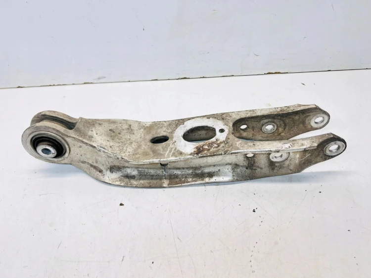 WAHACZ TYŁ DOLNY AUDI Q5 FY 80A 80A505311B
