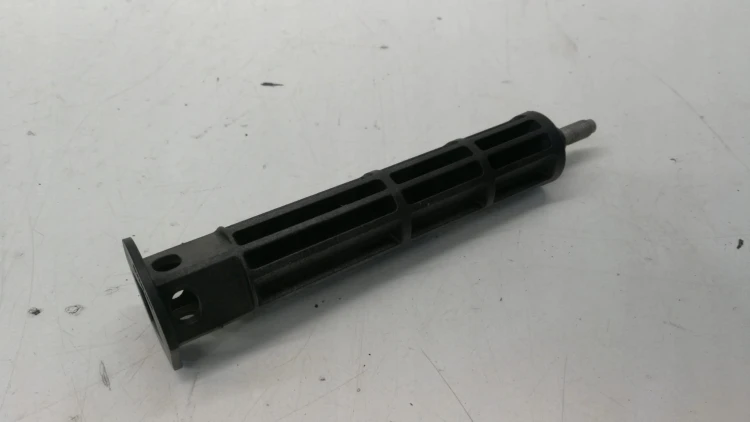 ŚRUBA UCHWYT LAMPY AUDI A4 B7 B8 AVANT 8E0945246B