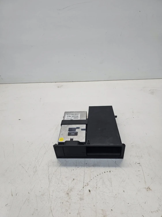 MODUŁ INTERFACE AUDIO AMI AUDI A4 B8 A5 4E0035785F