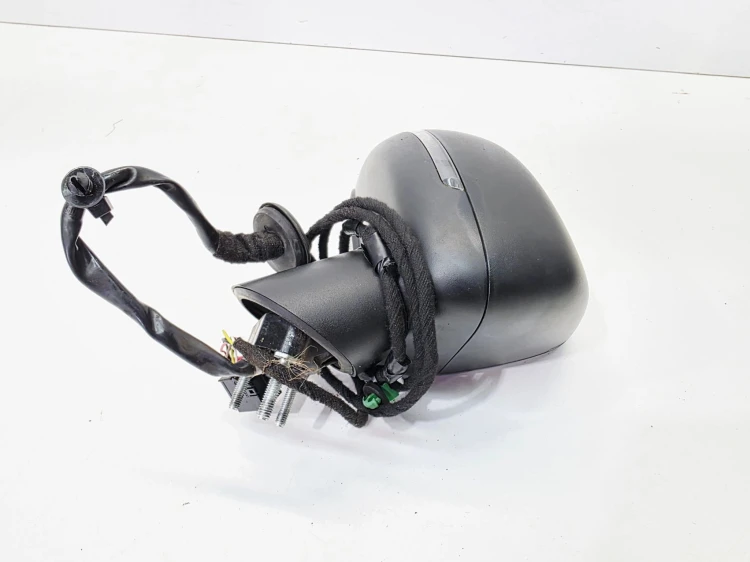 LUSTERKO ZEWNĘTRZNE PRAWE AUDI A1 8X 8X3 8X4 6 PIN EUROPA MAT