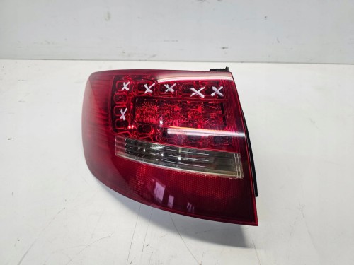 LAMPA LEWY TYŁ LED W BŁOTNIK AUDI A6 C6 LIFT 4F9945095E