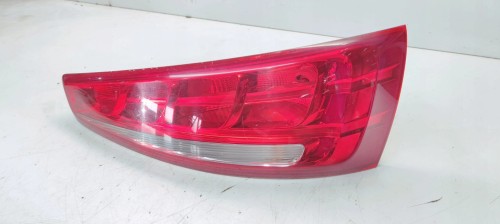 LAMPA PRAWY TYŁ AUDI Q3 8U 8U0945094 ZWYKŁA NA ŻARÓWKI