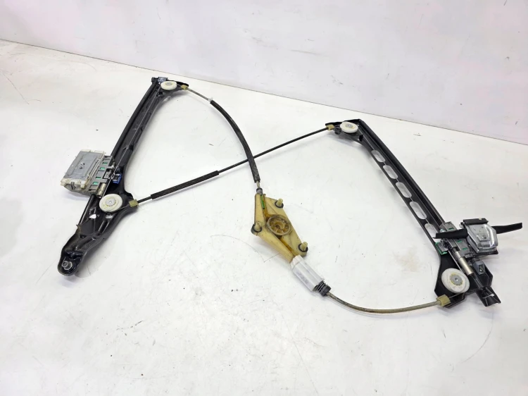 MECHANIZM SZYBY LINKI PRAWY PRZÓD AUDI TT 8J COUPE 8J0837462