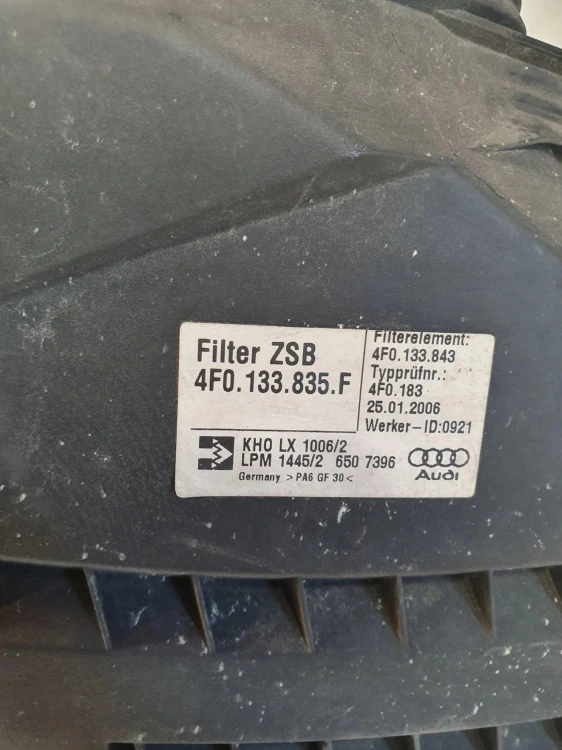 OBUDOWA FILTRA POWIETRZA AUDI A6 C6 4F0133835F