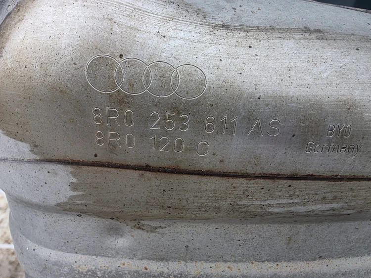 TŁUMIK WYDECH KOMPLET AUDI Q5 8R 3.0TDI LIFT 8R0253611AS 8R0253611AT