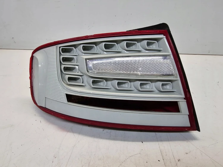 LAMPA LEWY TYŁ W BŁOTNIK AUDI A4 B8 8K5945095K LED NA CZĘŚCI