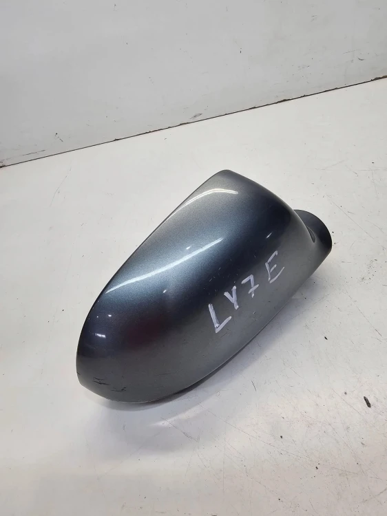 OBUDOWA LUSTERKA PRAWA AUDI A4 B8 A3 8P LIFT 8K0857528D LY7E