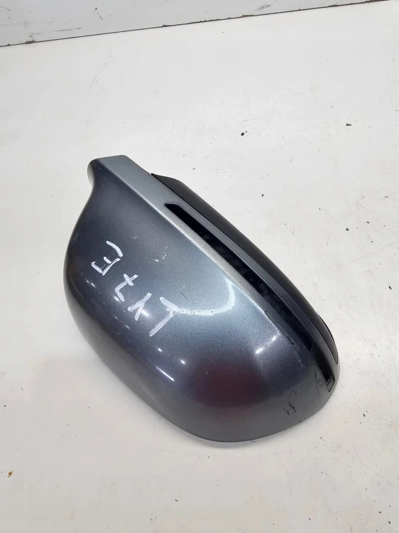 OBUDOWA LUSTERKA PRAWA AUDI A4 B8 A3 8P LIFT 8K0857528D LY7E