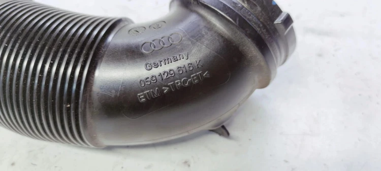 RURA SSĄCA POWIETRZA AUDI A6 C8 A7 059129616K