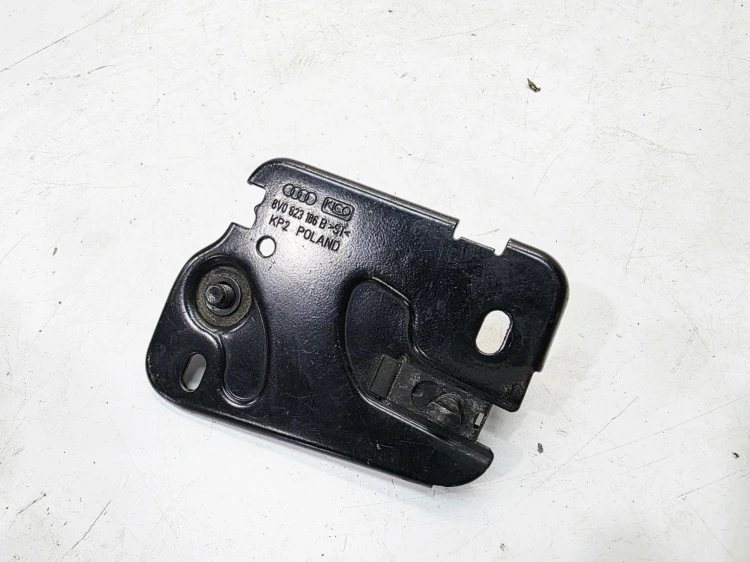 ZAMEK MASKI RYGIEL PRAWY AUDI A3 8V 8V0823186B