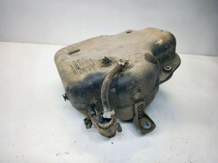 ZBIORNIK PALIWA PŁYNU ADBLUE AUDI A4 B8 A5 8T 2.0 TDI 8K0131878F